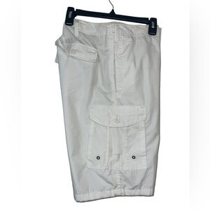 Indigo 30 white cotton cargo shorts. Size 34. GUC